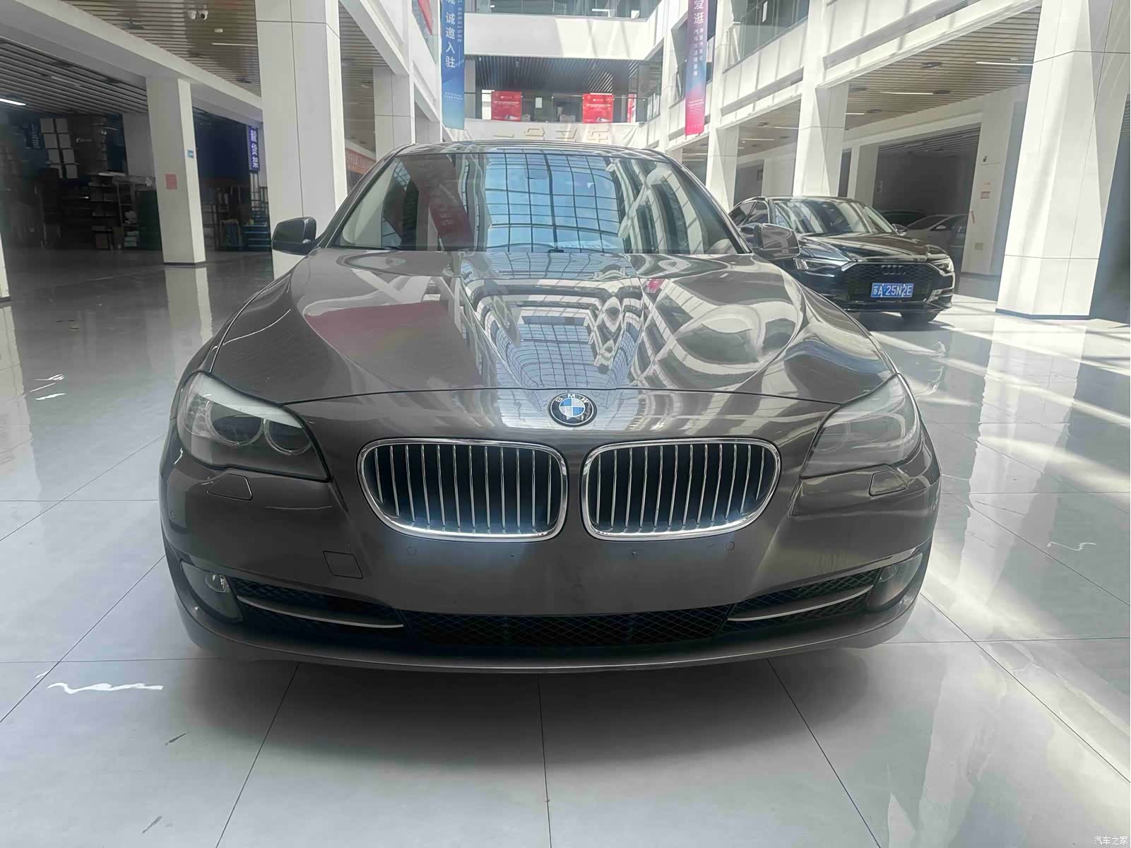 BMW 5 Series, 2012 1