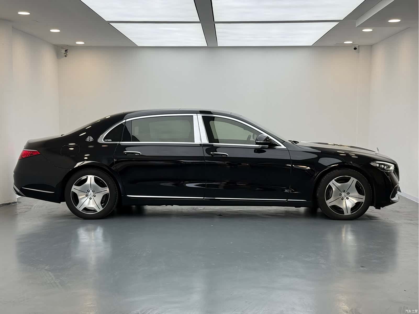 Maybach S-Class, 2023 9