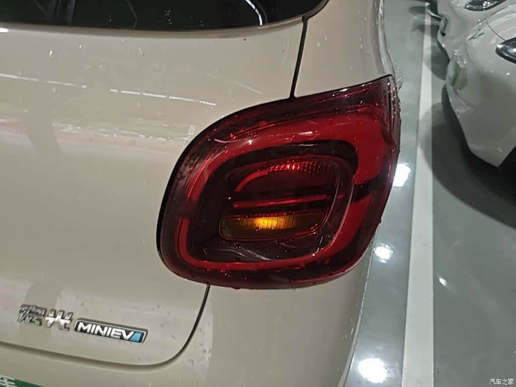 Wuling MINIEV, 2025 8