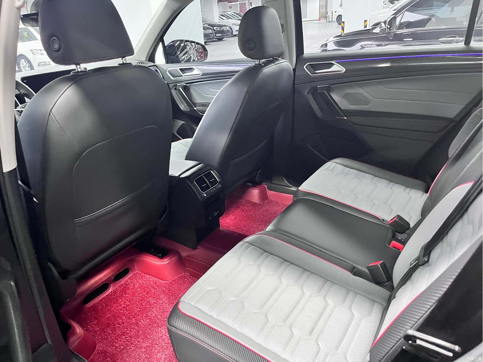 Volkswagen Tiguan L, 2022 9