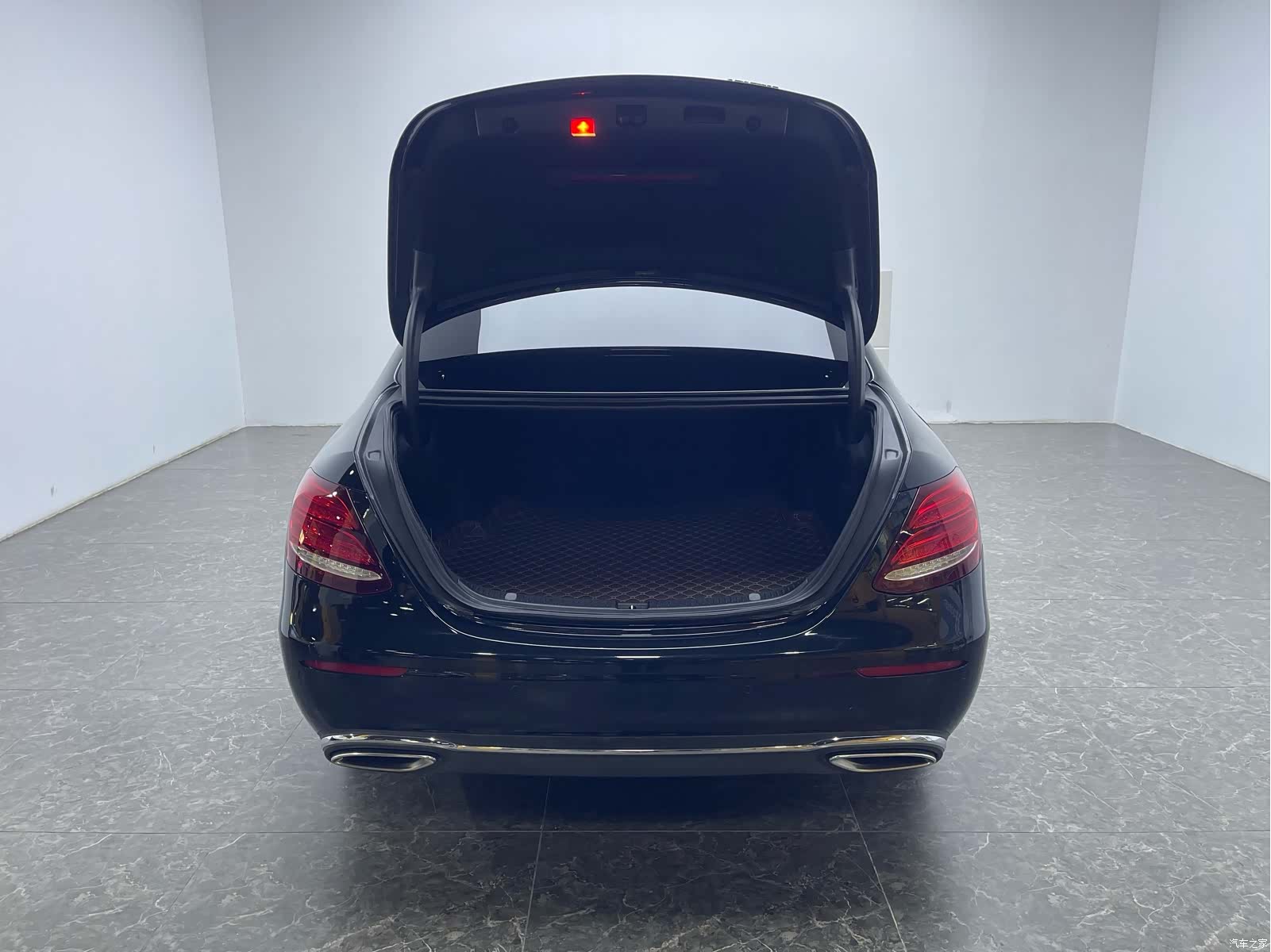Mercedes-Benz E-Class, 2020 все фото