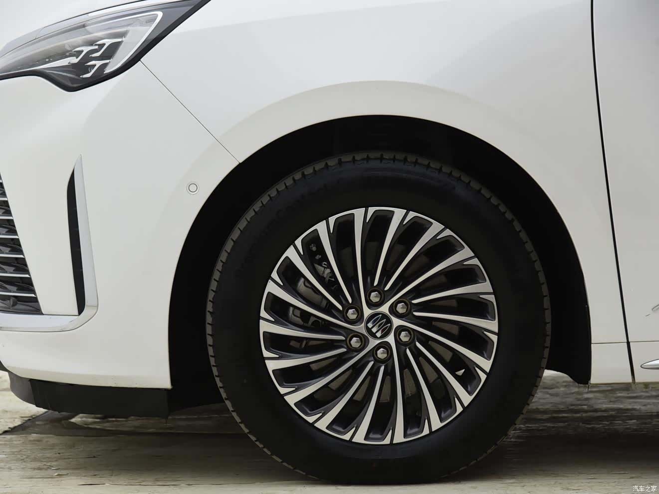 Buick Century, 2024 3