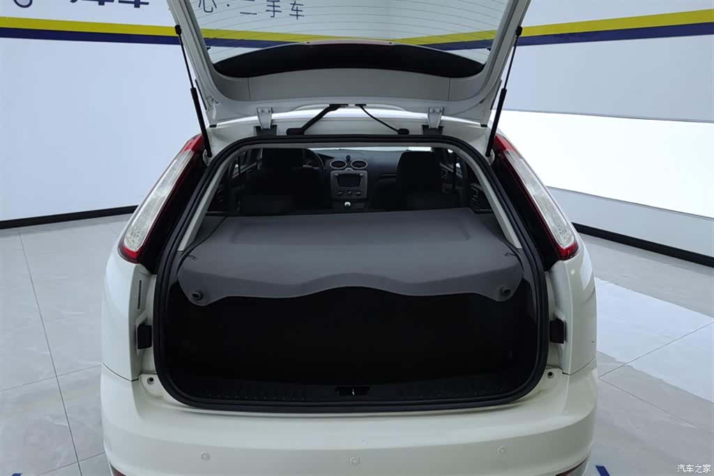 Ford Focus, 2015 4