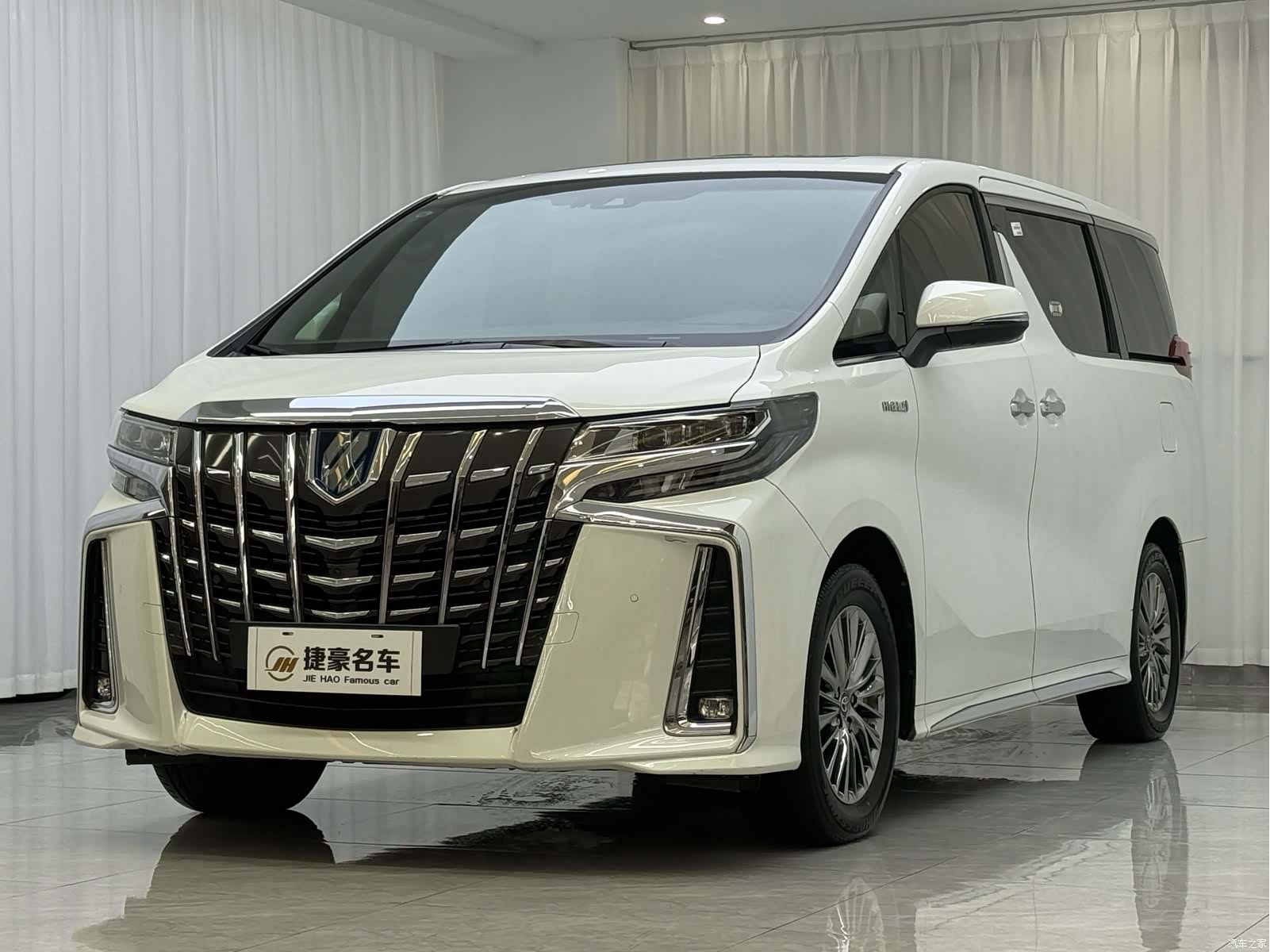 Toyota Alphard, 2021 2