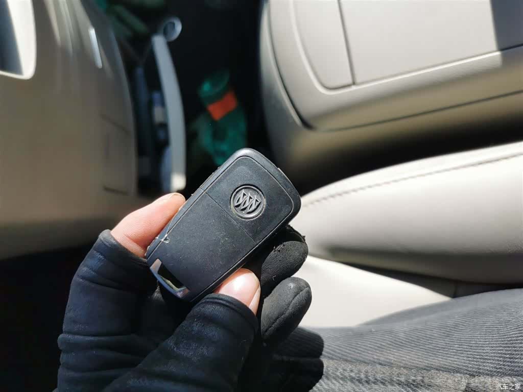 Buick GL8, 2017 9