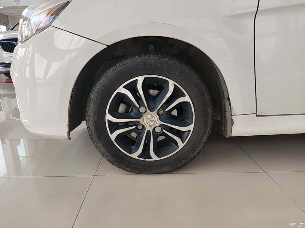 BAIC D20, 2015 23
