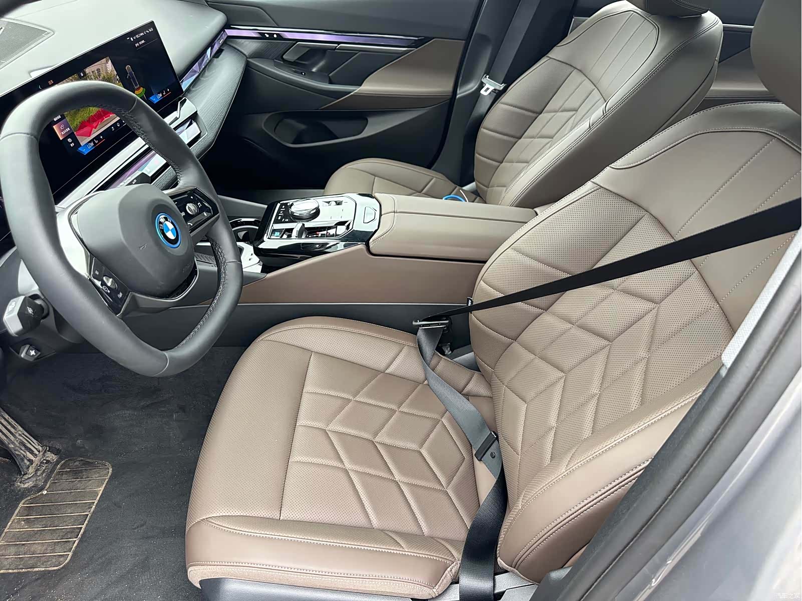 BMW i5, 2025 6