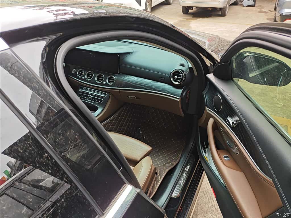 Mercedes-Benz E-Class, 2018 20