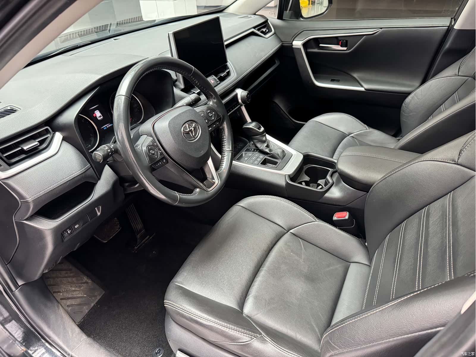 Toyota Wildlander, 2021 11