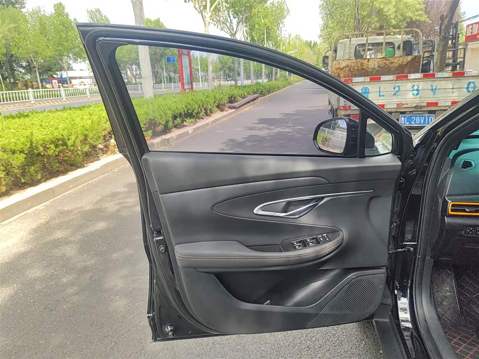 Changan UNI-T