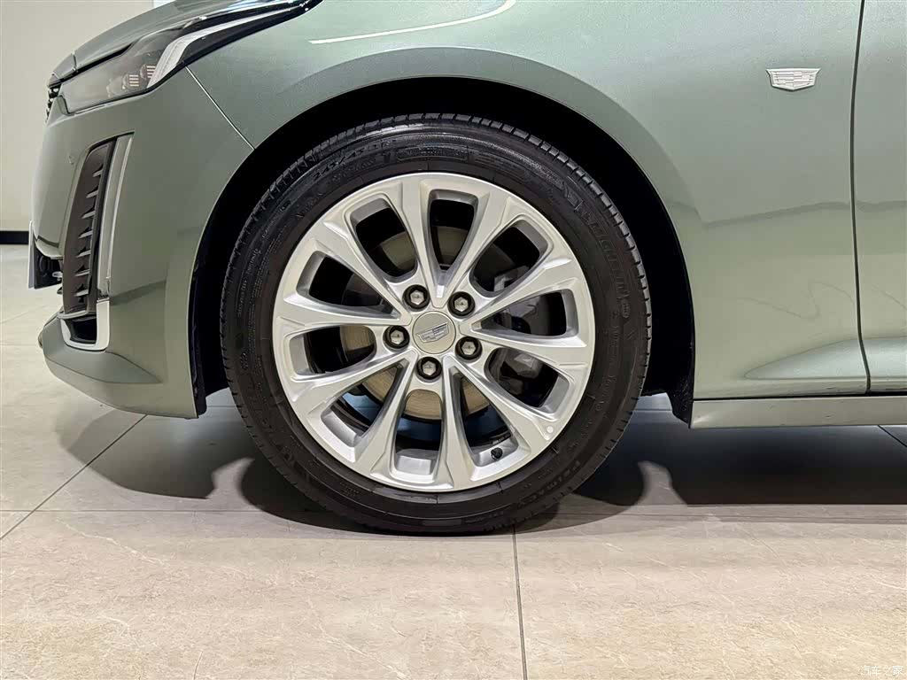 Cadillac CT5, 2023 10