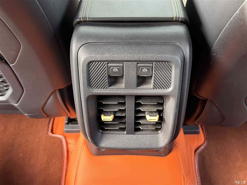 Ford Bronco, 2024 11