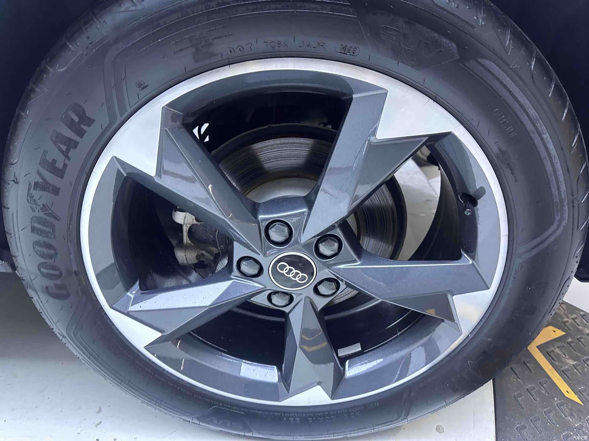Audi Q3, 2023 10
