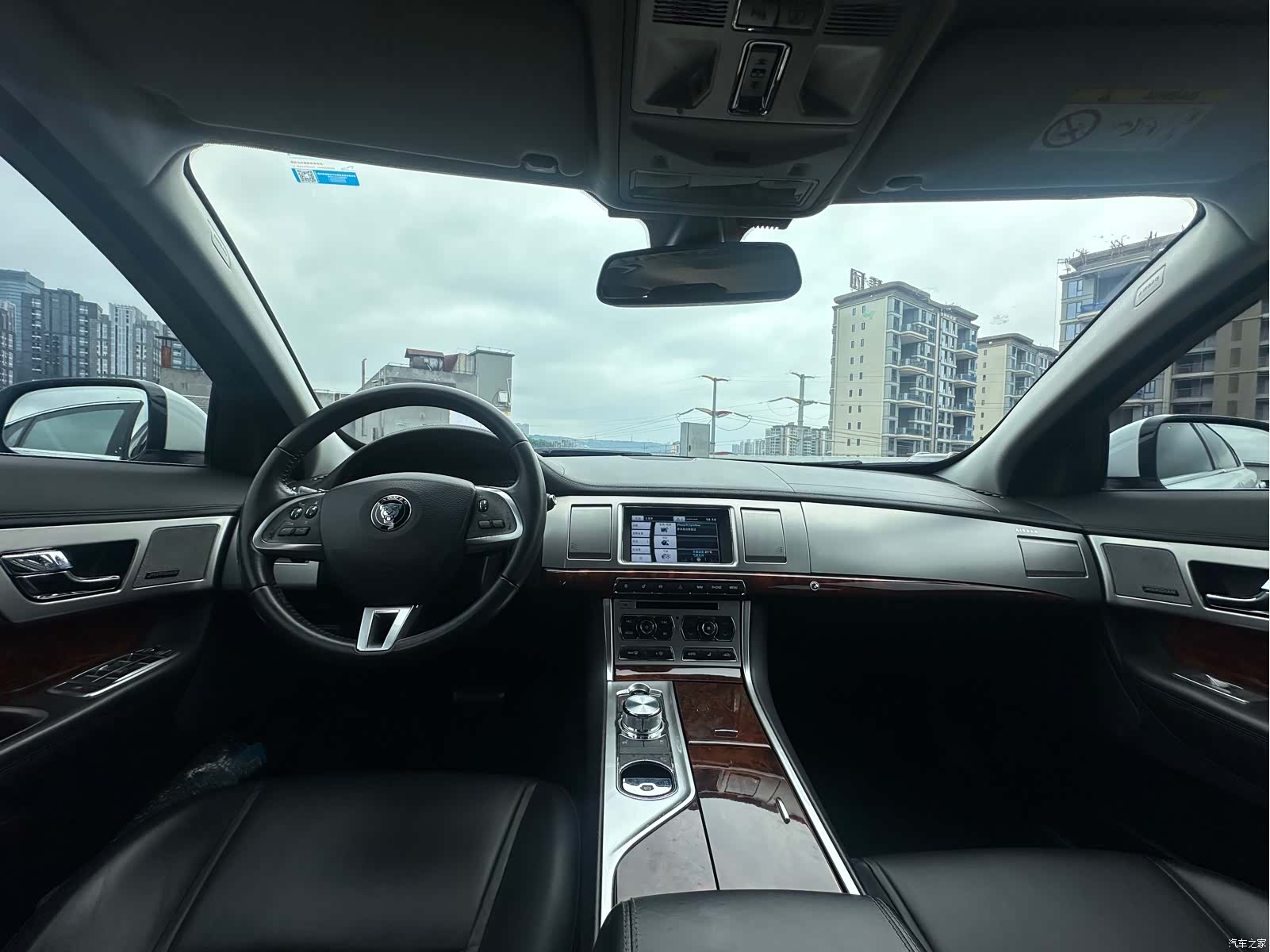 Jaguar XF, 2014 8