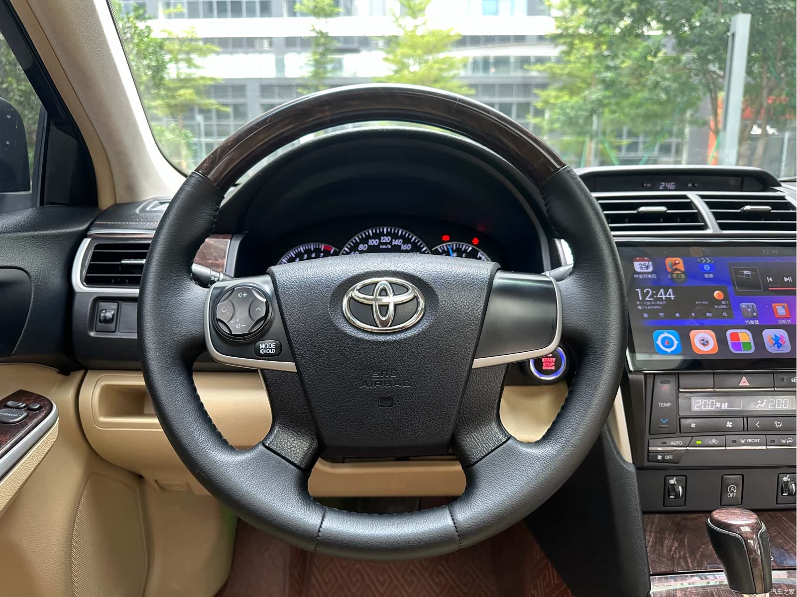 Toyota Camry, 2017 18