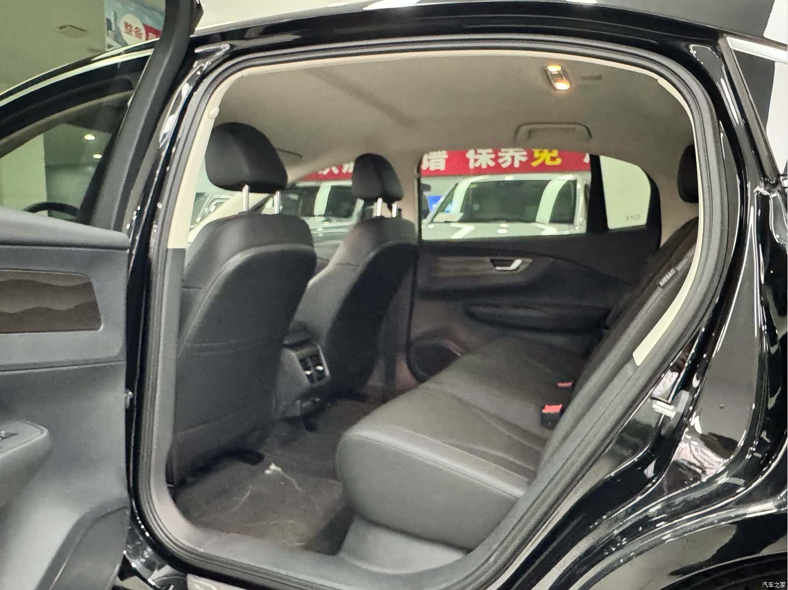 Hongqi QM5, 2023 7