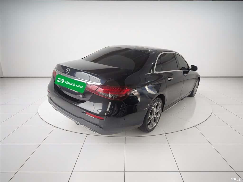 Mercedes-Benz E-Class, 2023 12