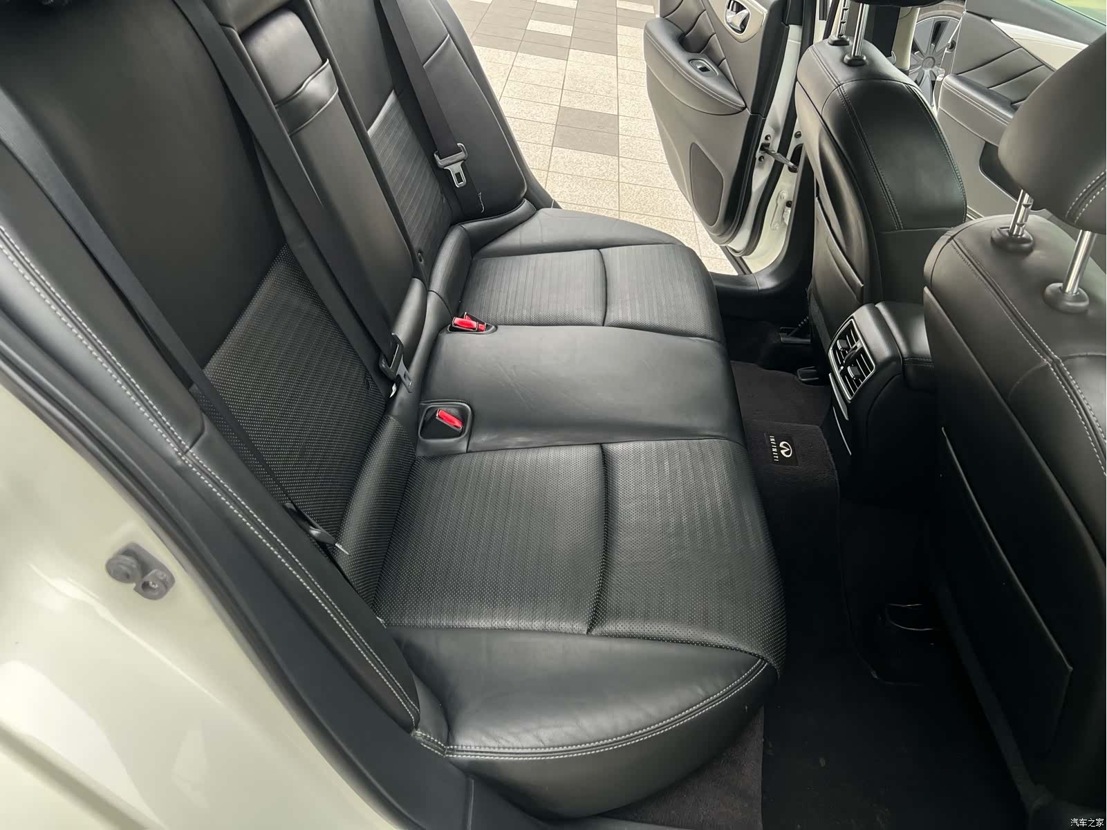 Infiniti Q50, 2017 11