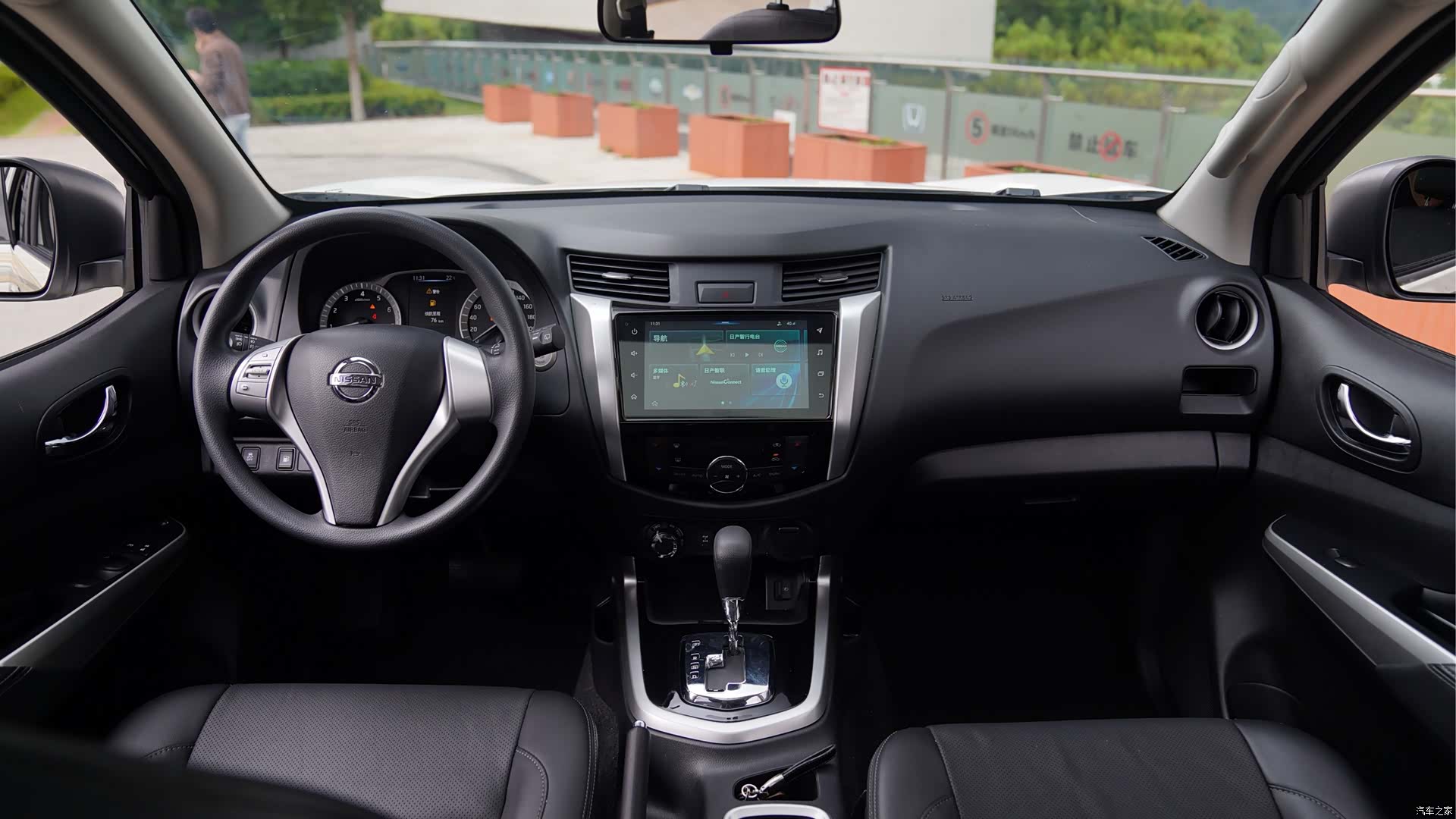 Nissan Terra, 2021 все фото