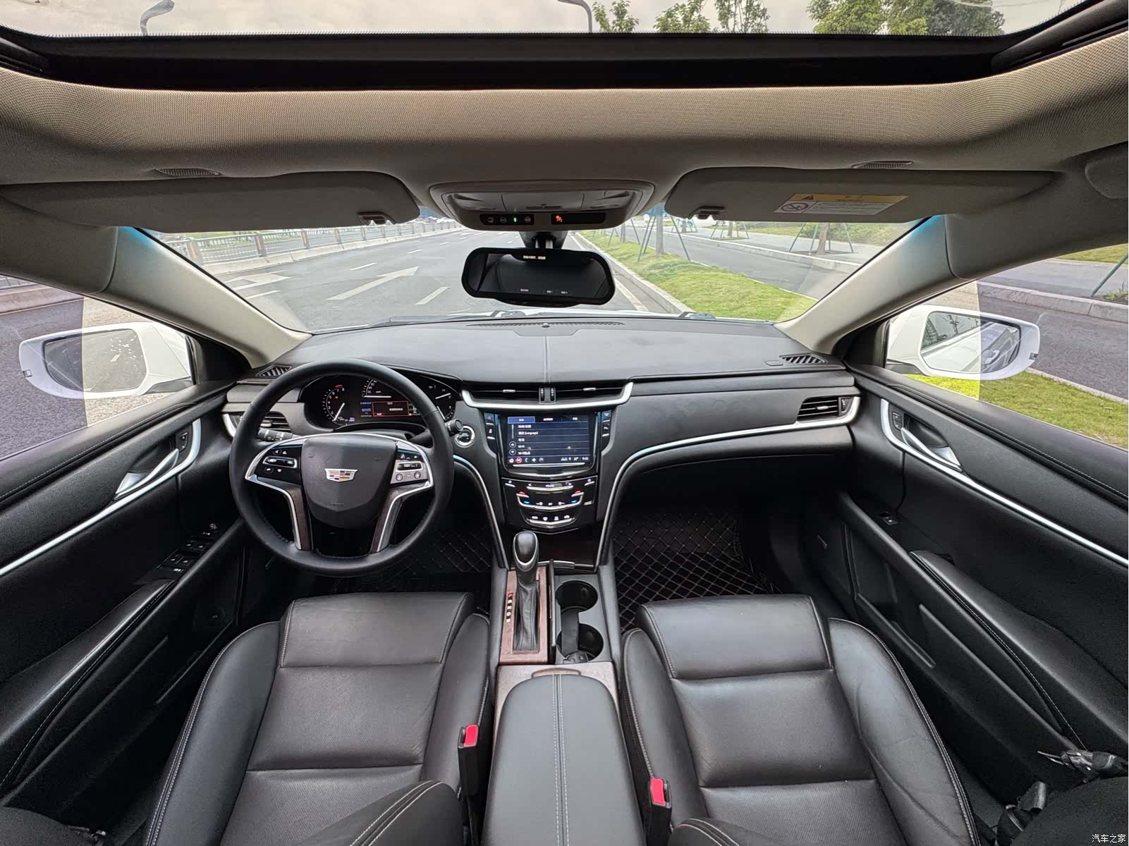 Cadillac XTS, 2018 все фото