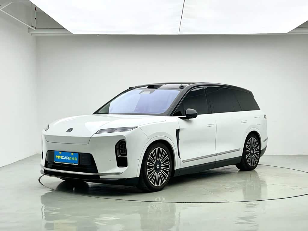 NIO ES8