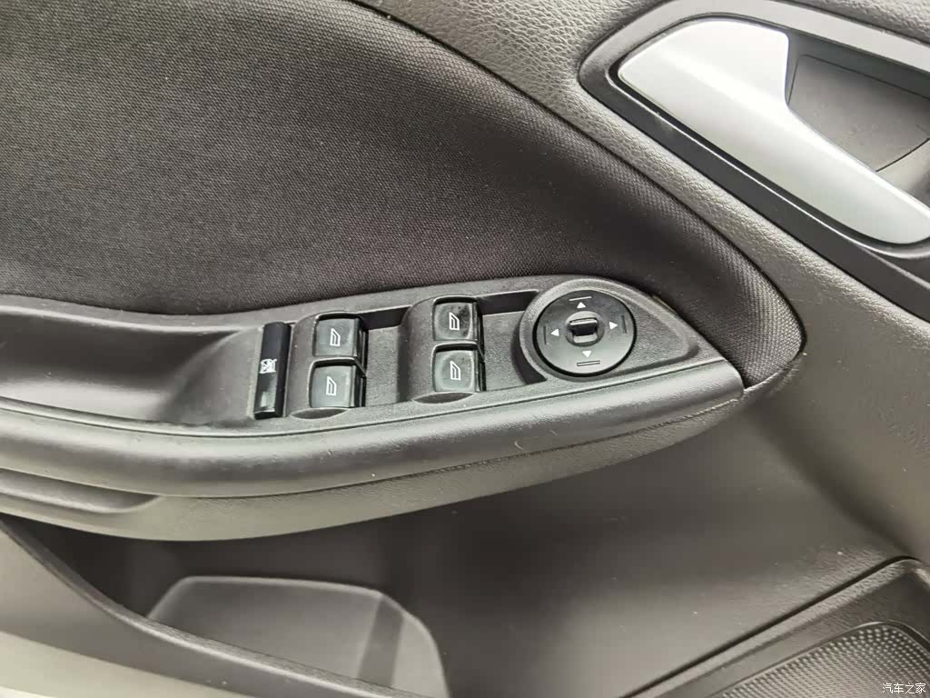Ford Focus, 2017 9