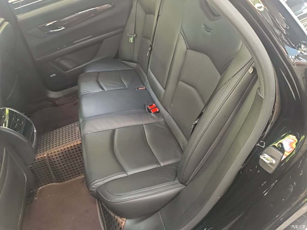 Cadillac CT6, 2022 17