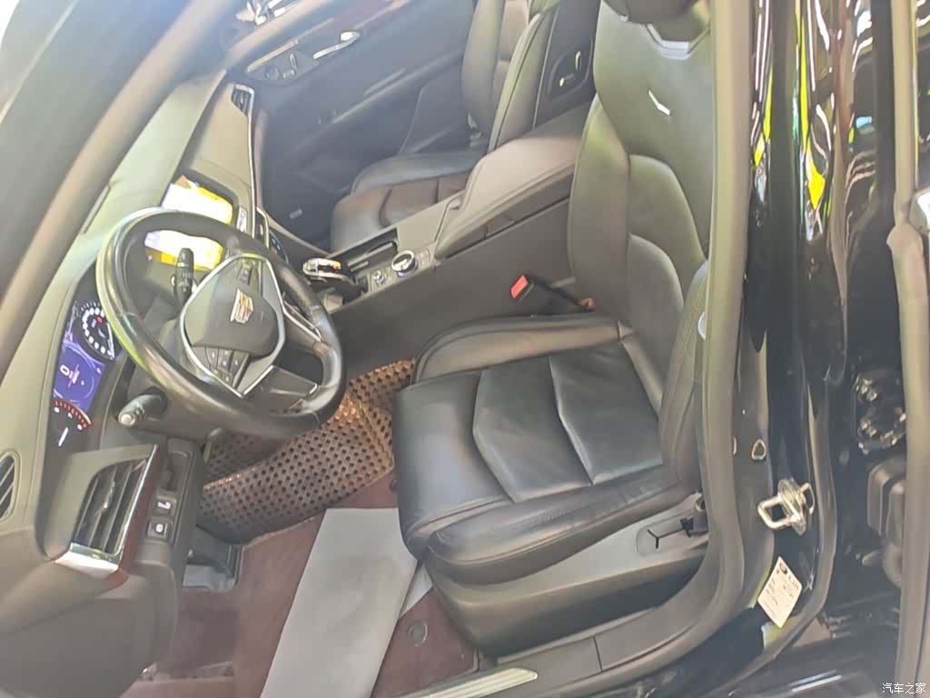 Cadillac CT6, 2022 15