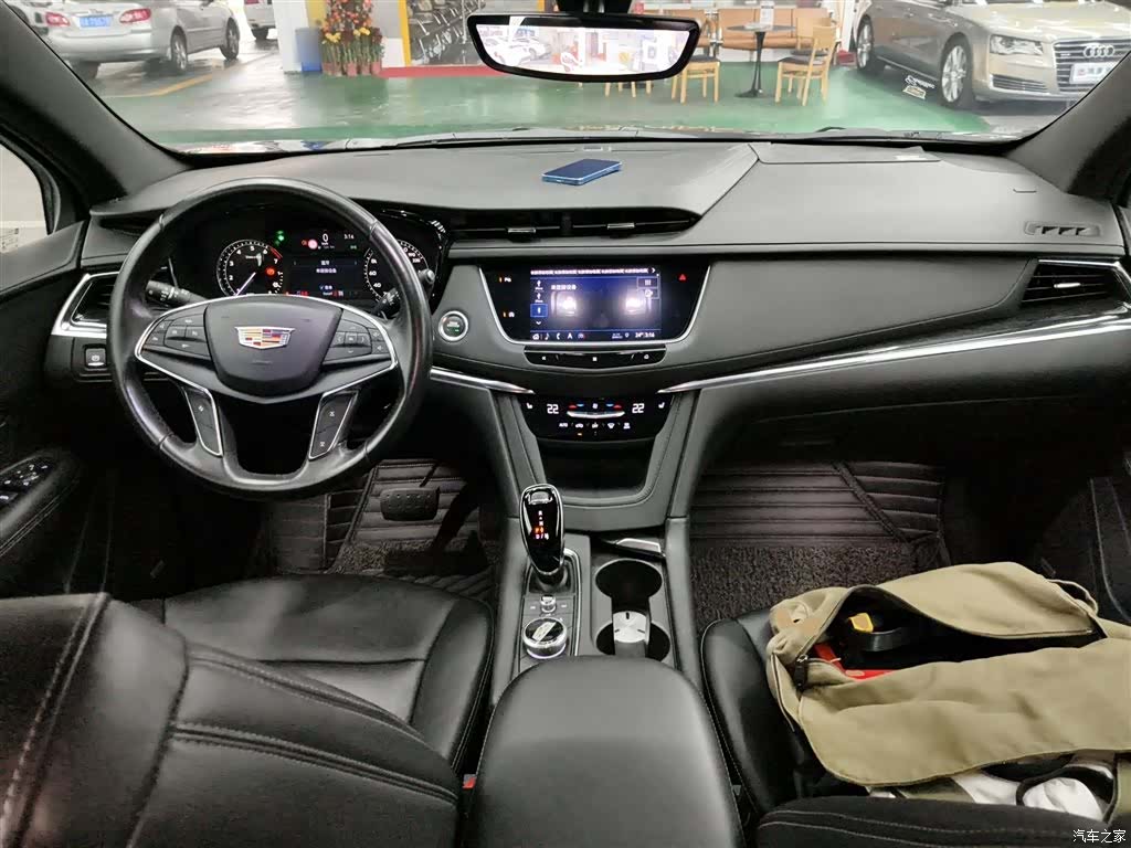 Cadillac XT5, 2020 10