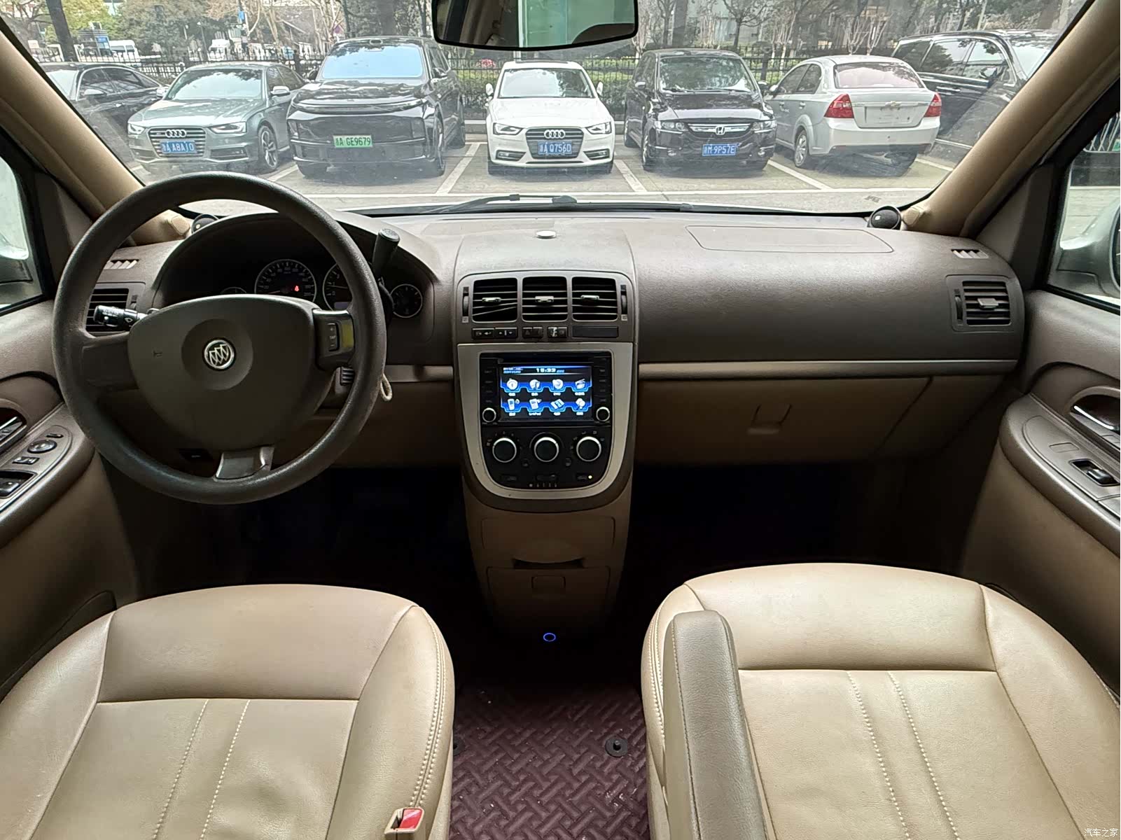 Buick GL8, 2015 8