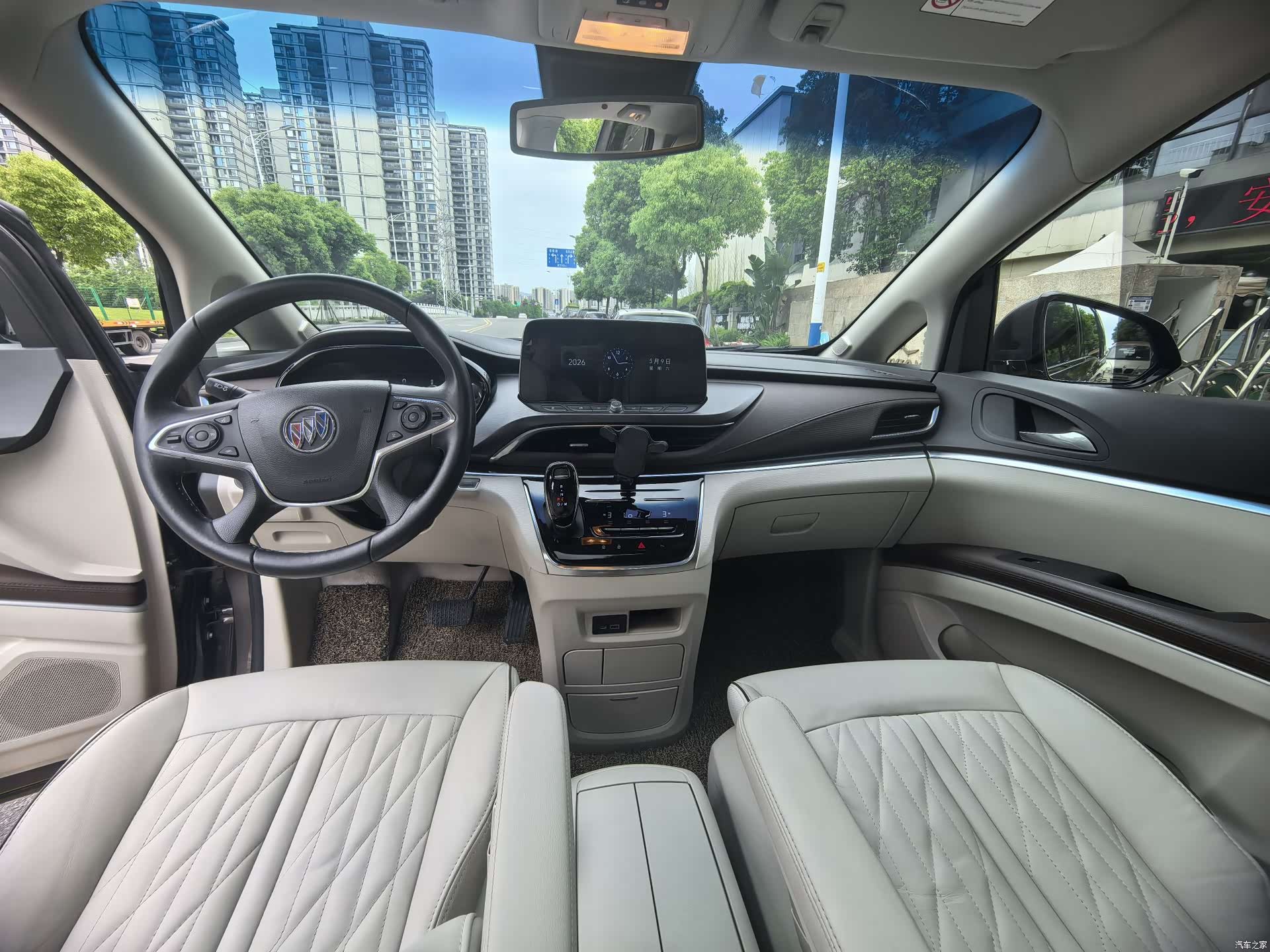 Buick GL8, 2023 10