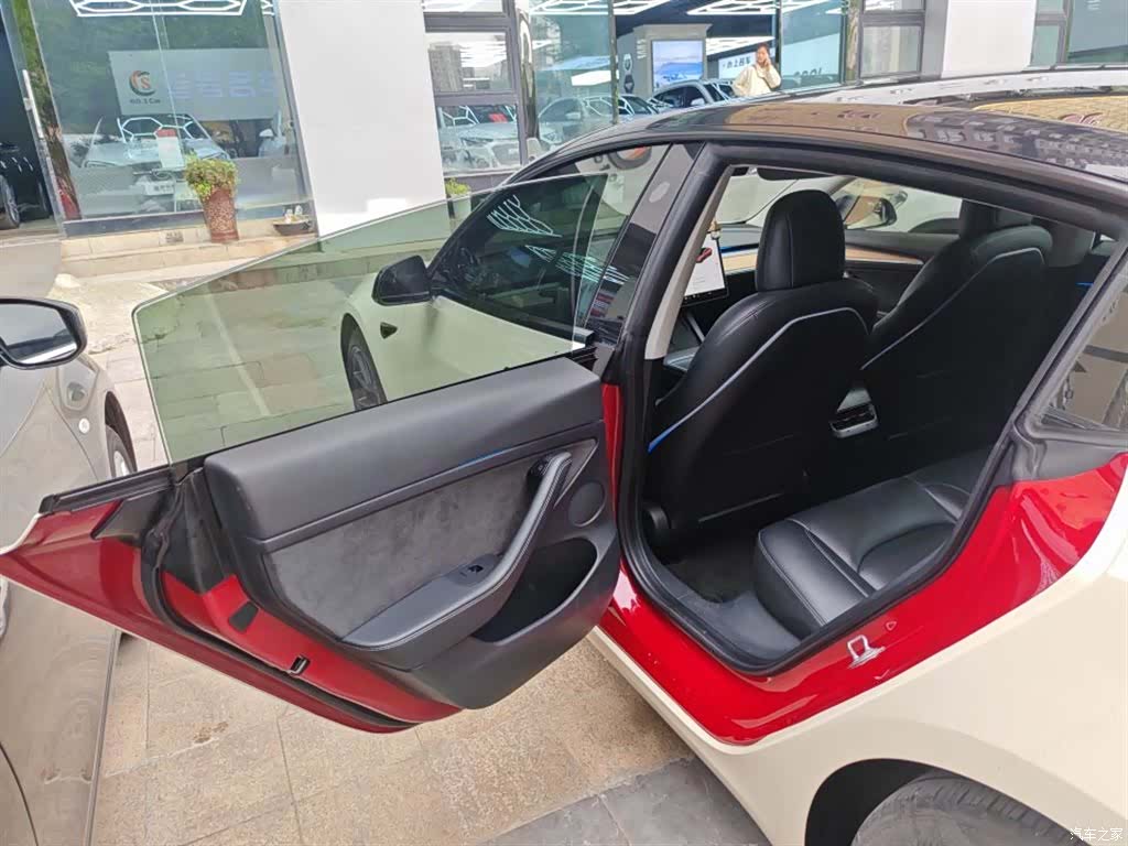 Tesla Model 3, 2021 7