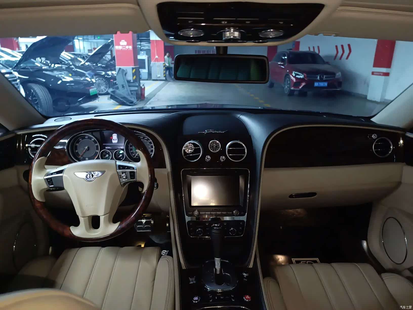 Bentley Flying Spur, 2015 6