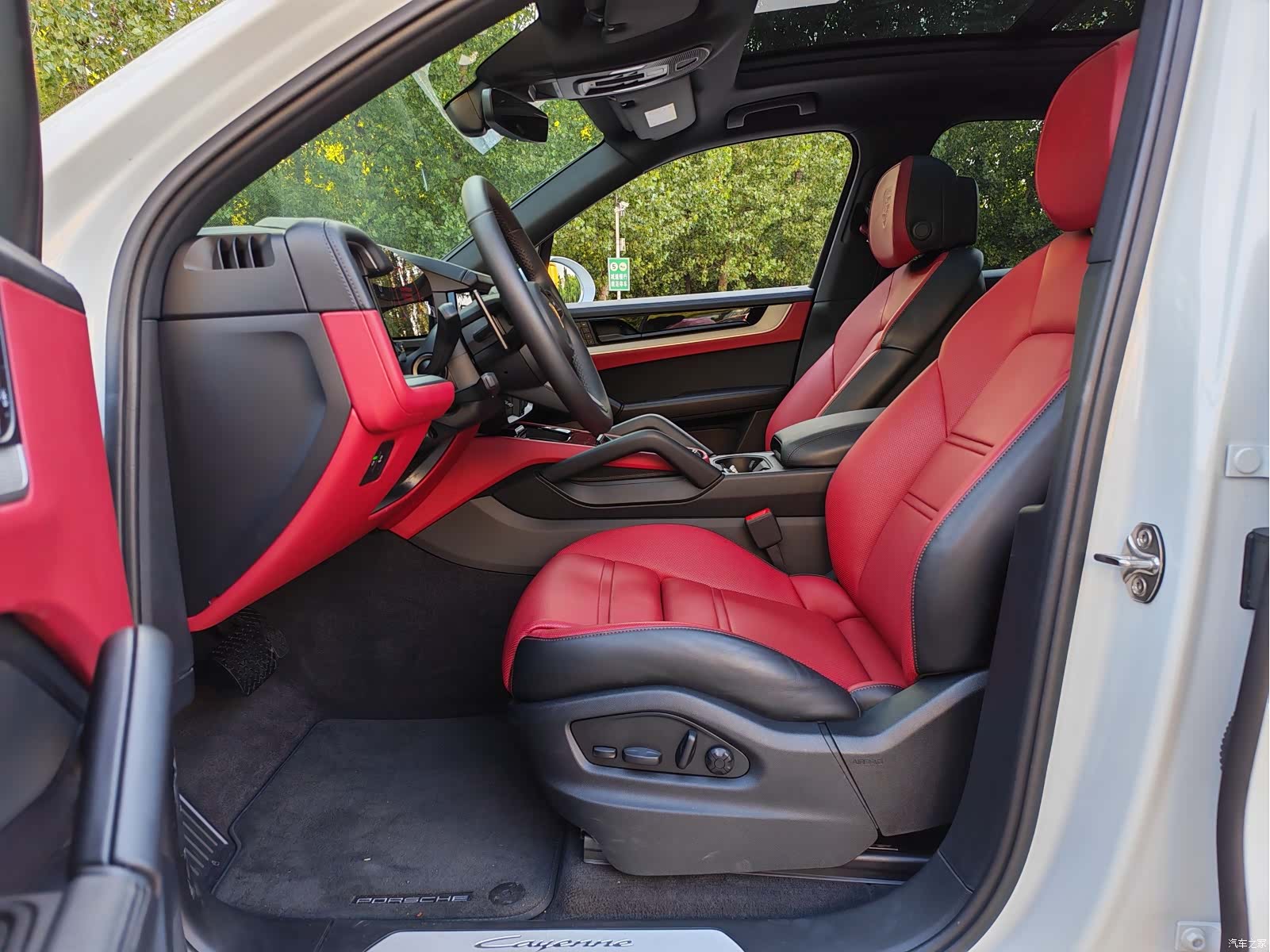 Porsche Cayenne, 2025 6