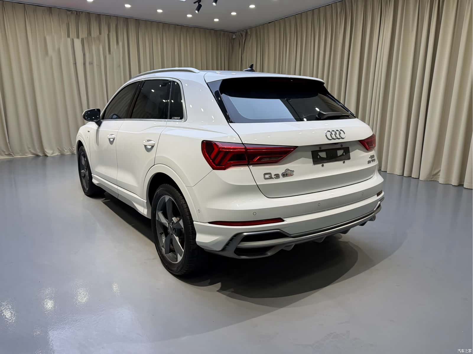 Audi Q3, 2023 12