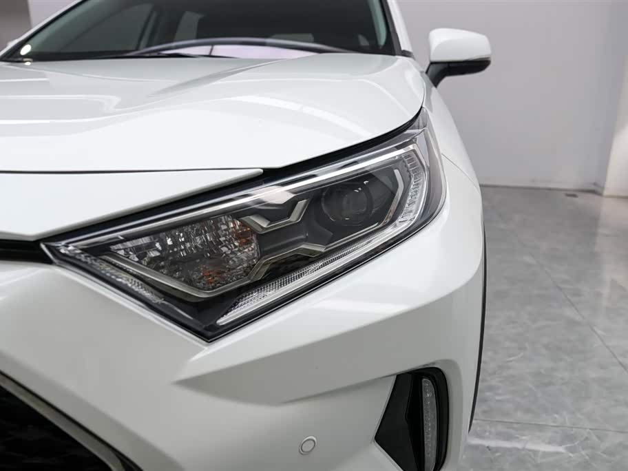 Toyota RAV4 Rongfang Dual Engine E+