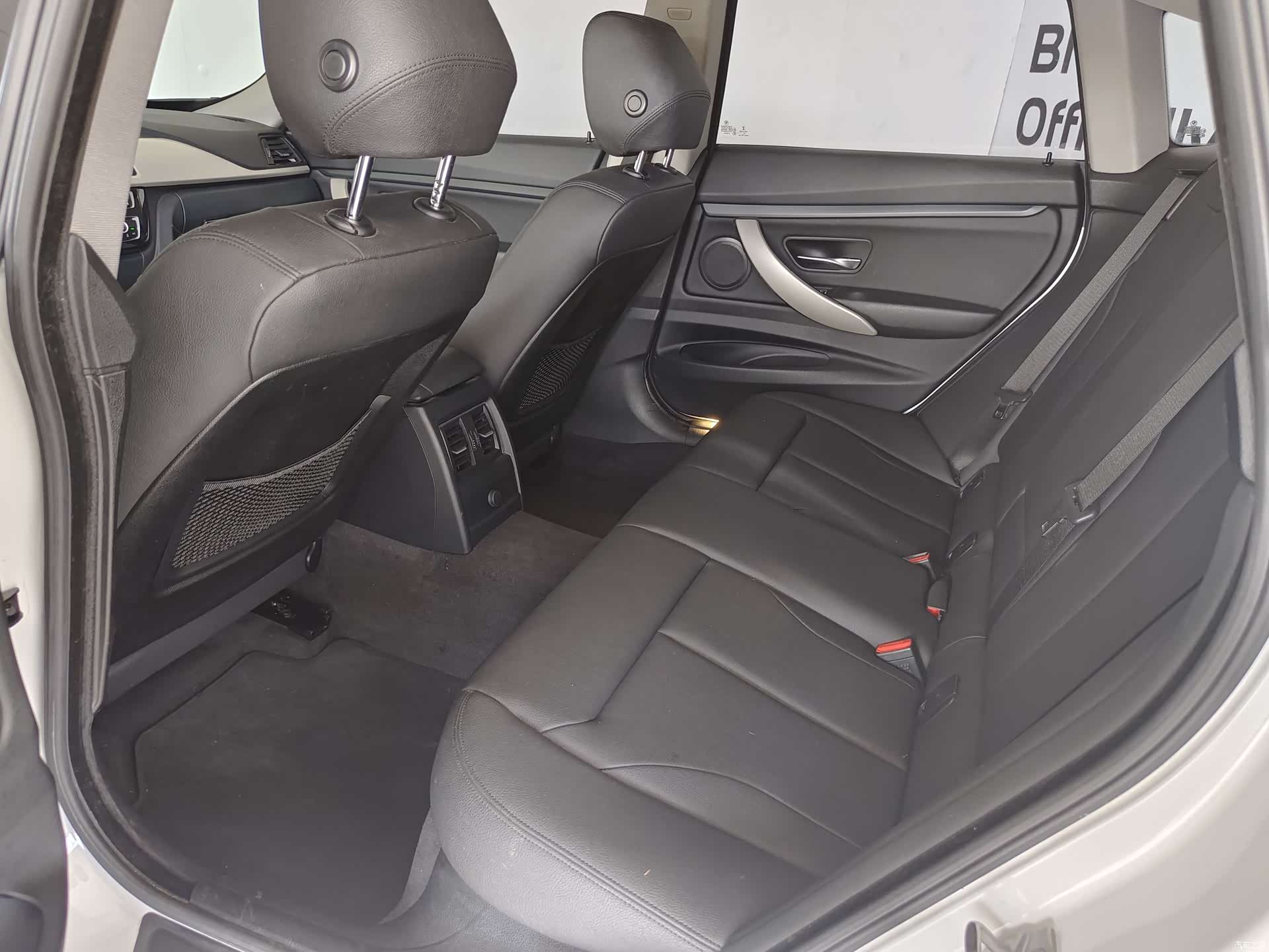 BMW 3 Series, 2017 8