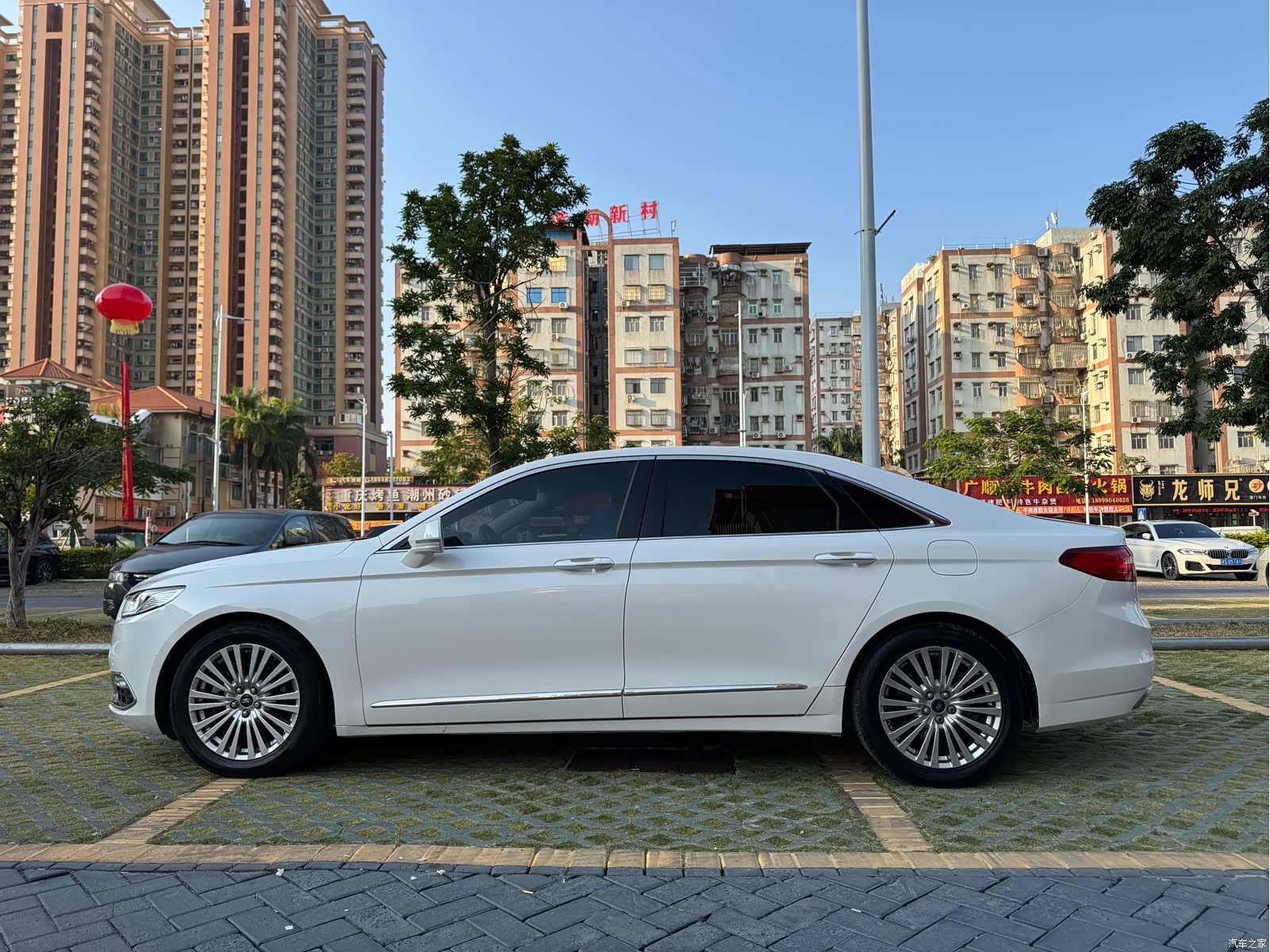 Ford Taurus, 2016 7