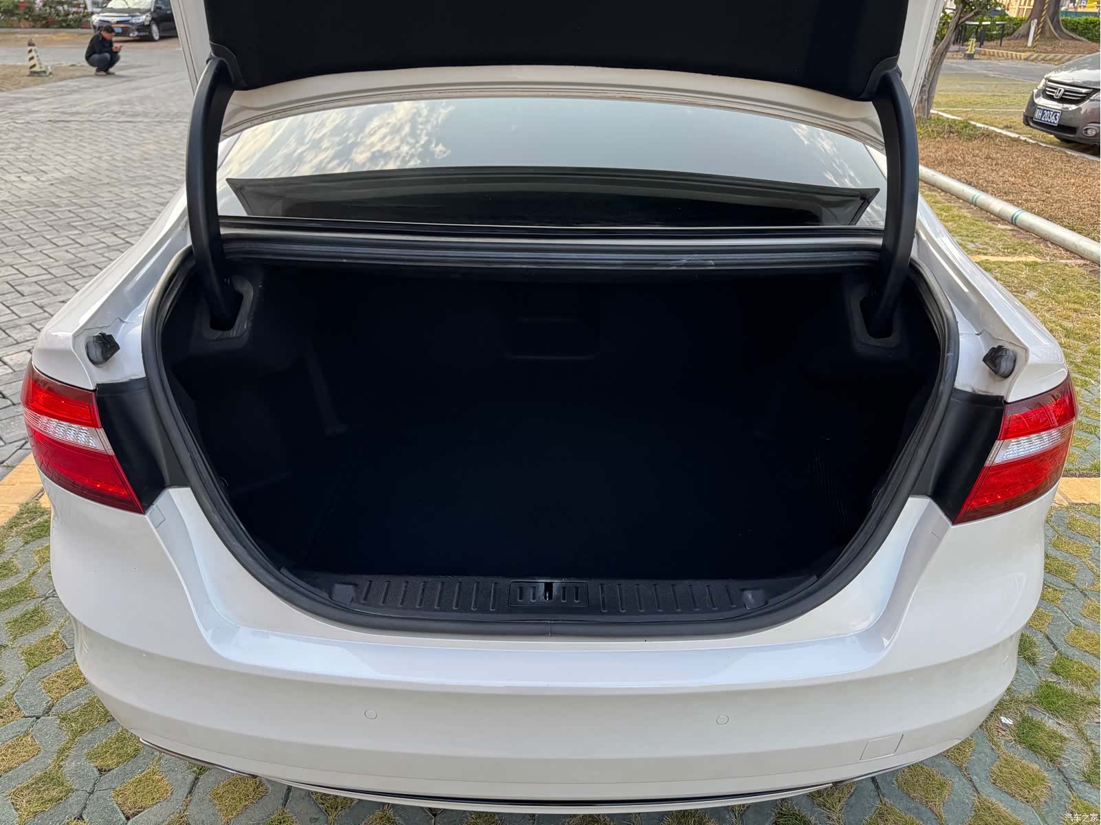 Ford Taurus, 2016 20