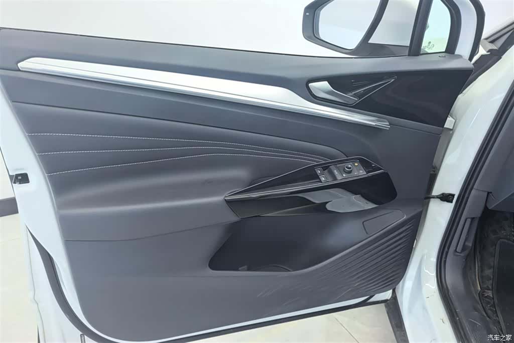 Volkswagen ID.4, 2025 7