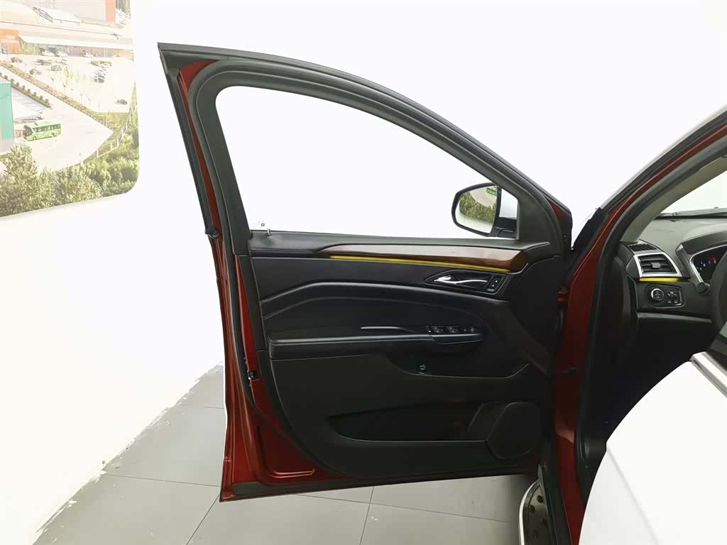 Cadillac SRX, 2013 8