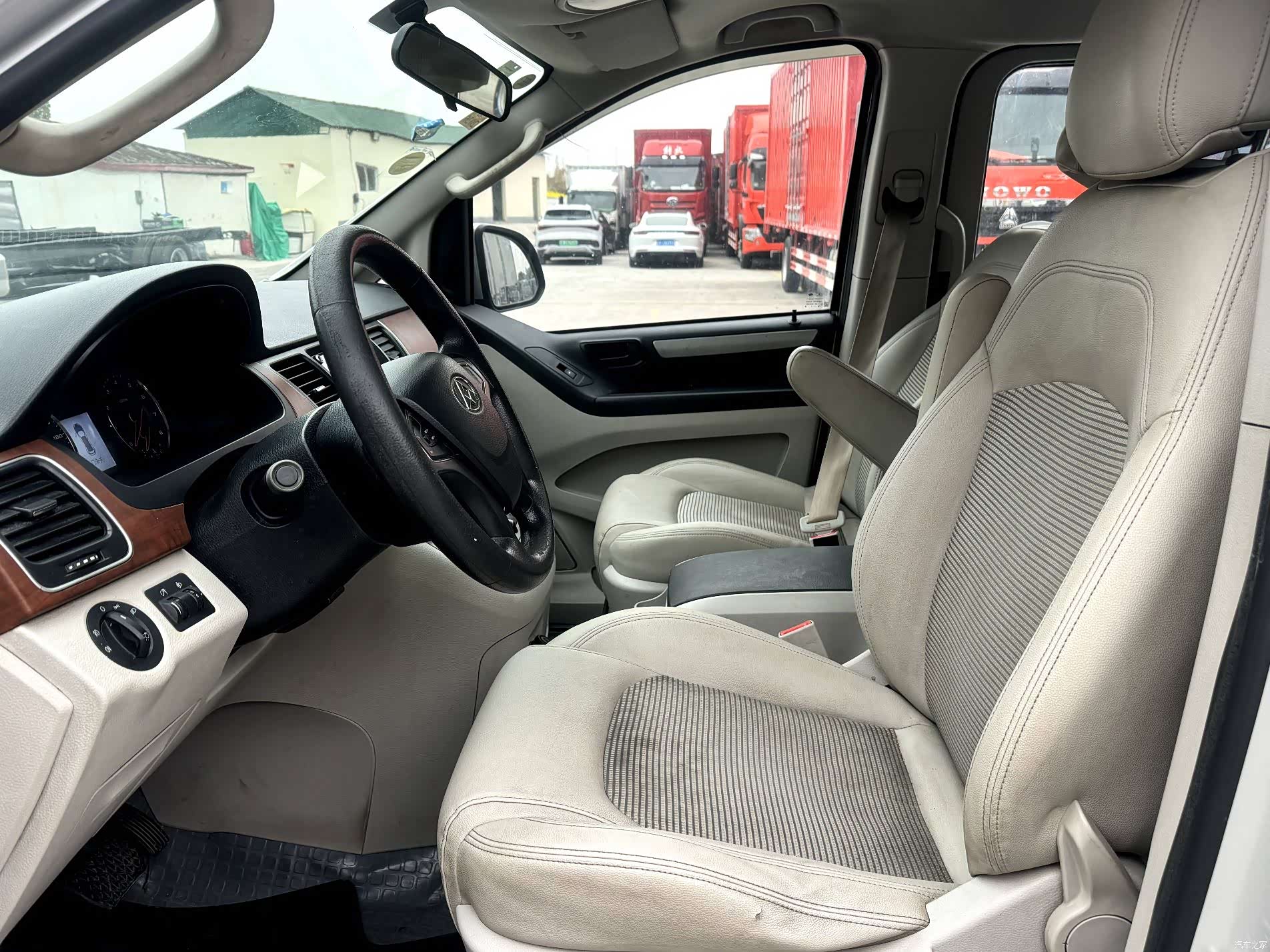 Maxus G10, 2016 14