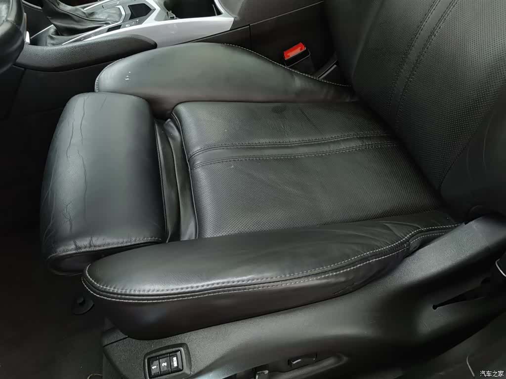 Cadillac SRX, 2013 20