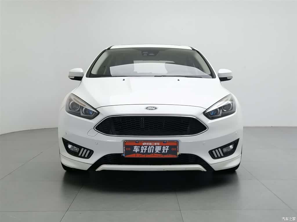 Ford Focus, 2015 3