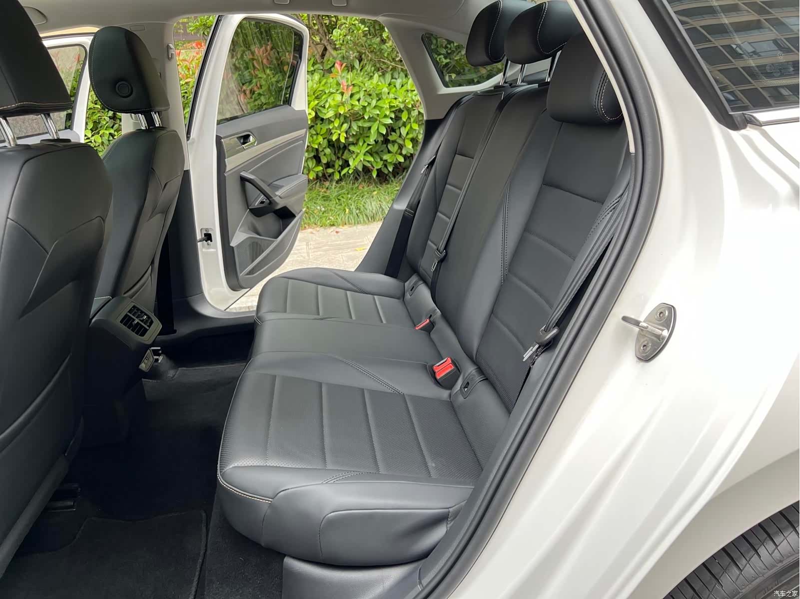 Volkswagen Lavida, 2021 все фото