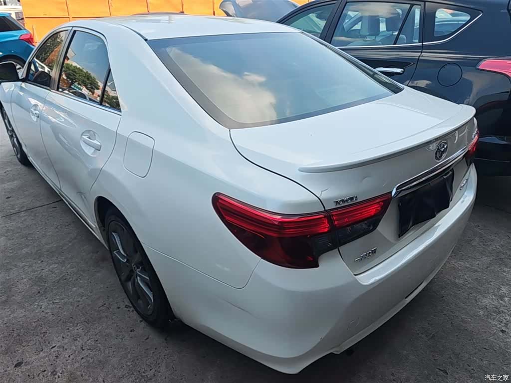 Toyota 2.5V, 2017 все фото