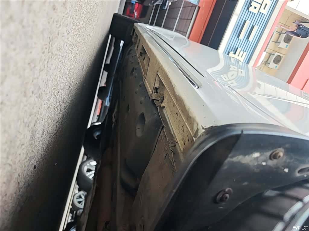 Toyota 2.5V, 2017 21