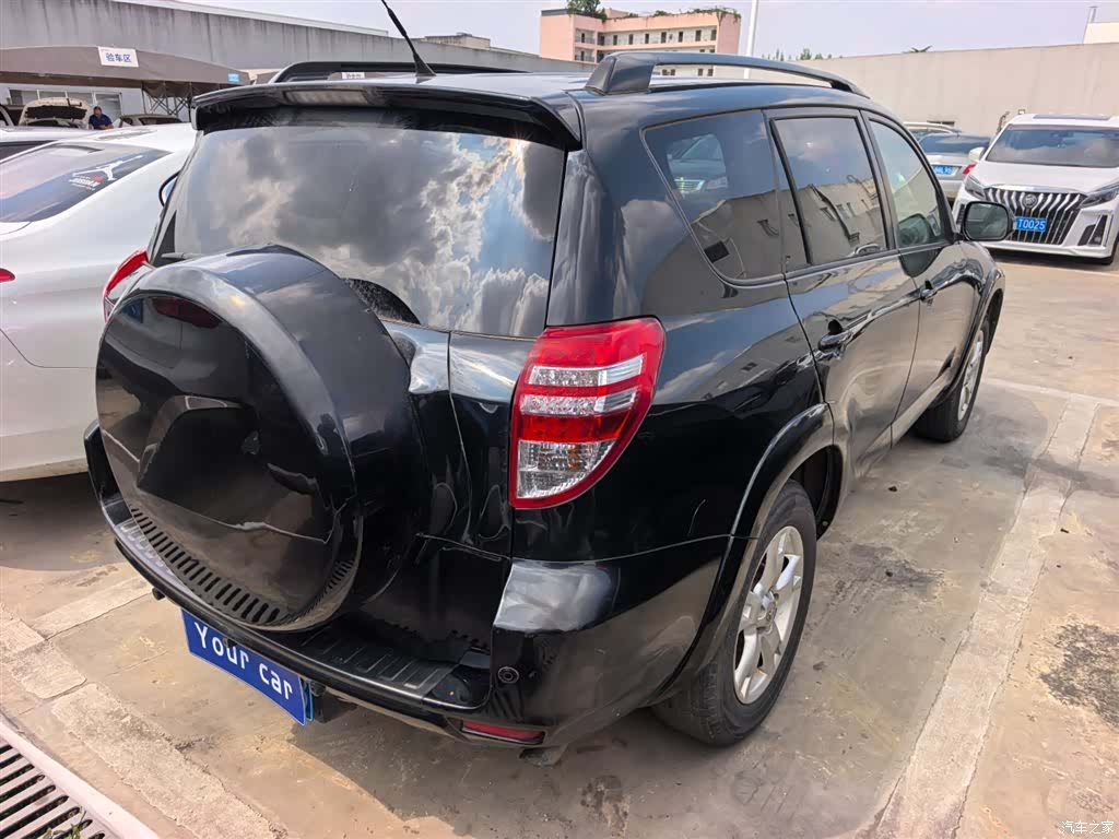 Toyota RAV4, 2011 все фото