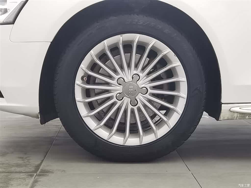 Audi A4L, 2016 17