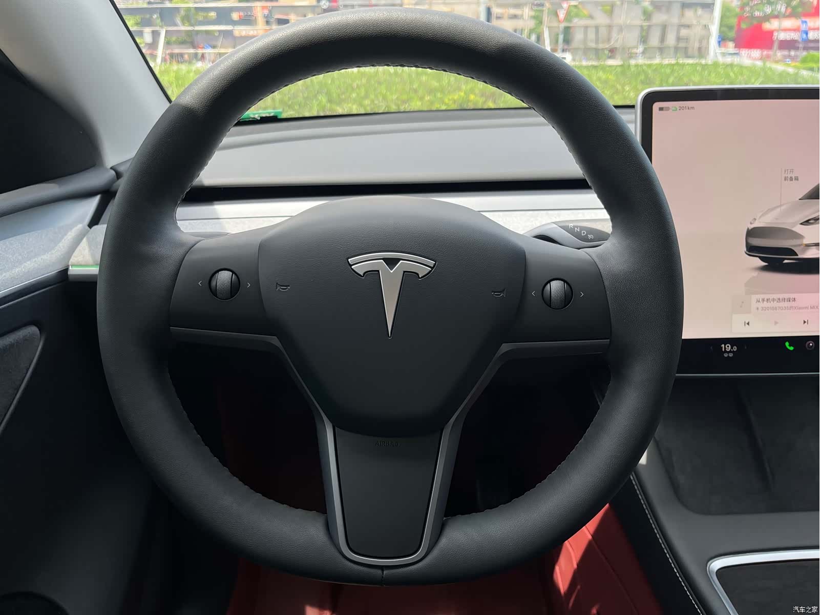Tesla Model Y, 2024 20